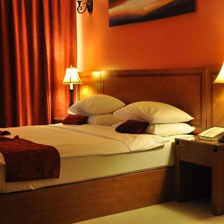 מוסקט La Rosa Hotel By Brother International מראה חיצוני תמונה