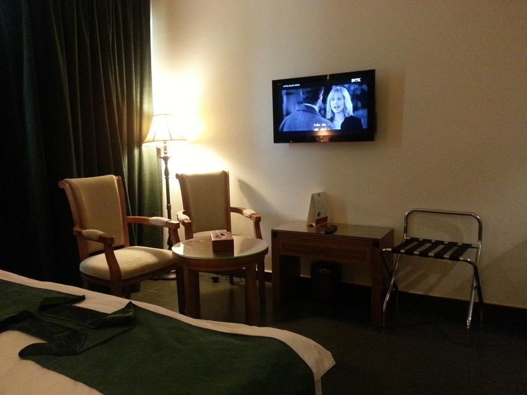 מוסקט La Rosa Hotel By Brother International מראה חיצוני תמונה